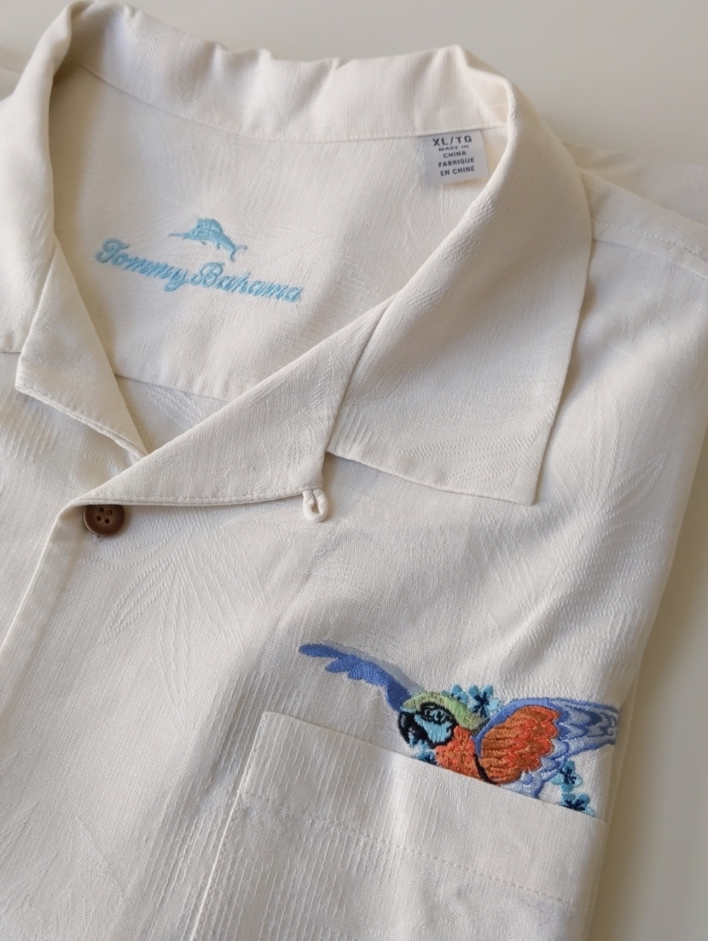 Tommy Bahama Hawaii Silk Embroidered Short Sleeve Shirt Men's XL